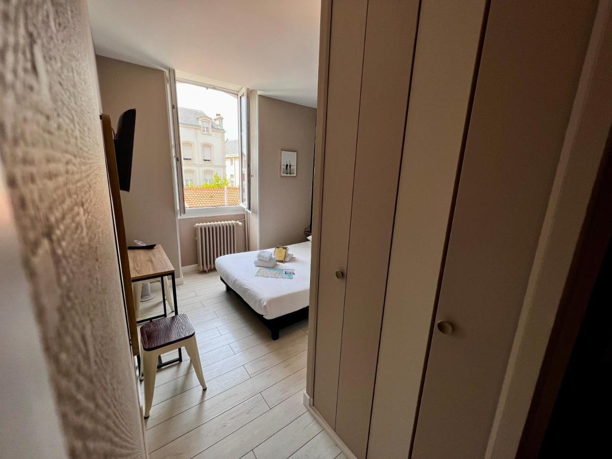 Saint Hotel