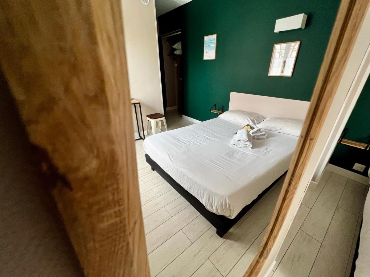 Saint Hotel